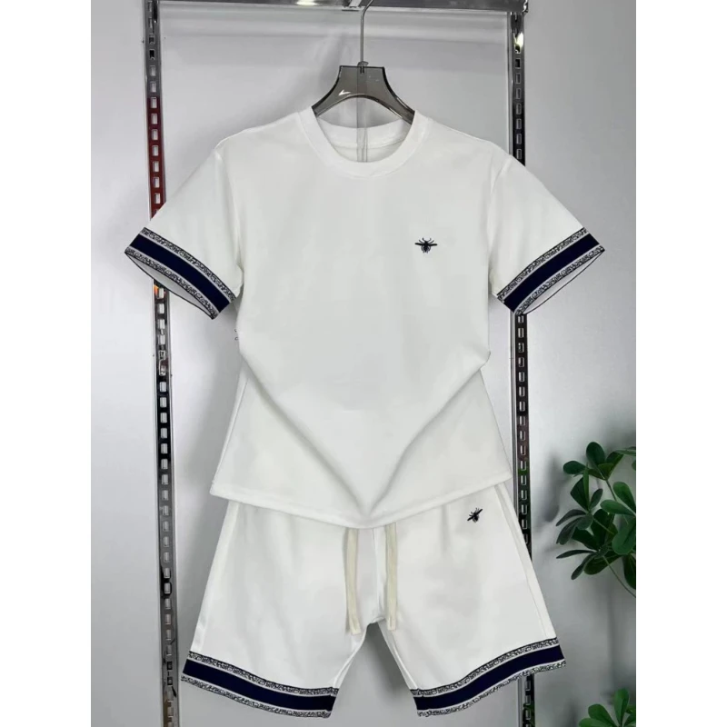 休闲运动套装男士2025夏季短袖T恤时尚撞色修身圆领短长裤两件套