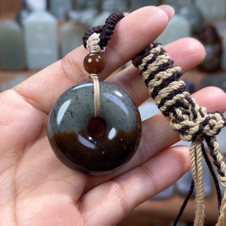 和田玉挂件未镶嵌