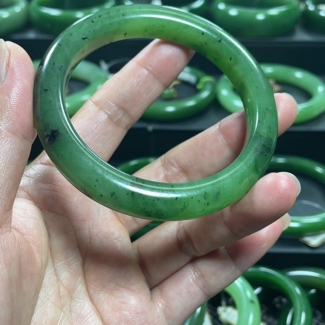 和田玉（碧玉）手镯未镶嵌