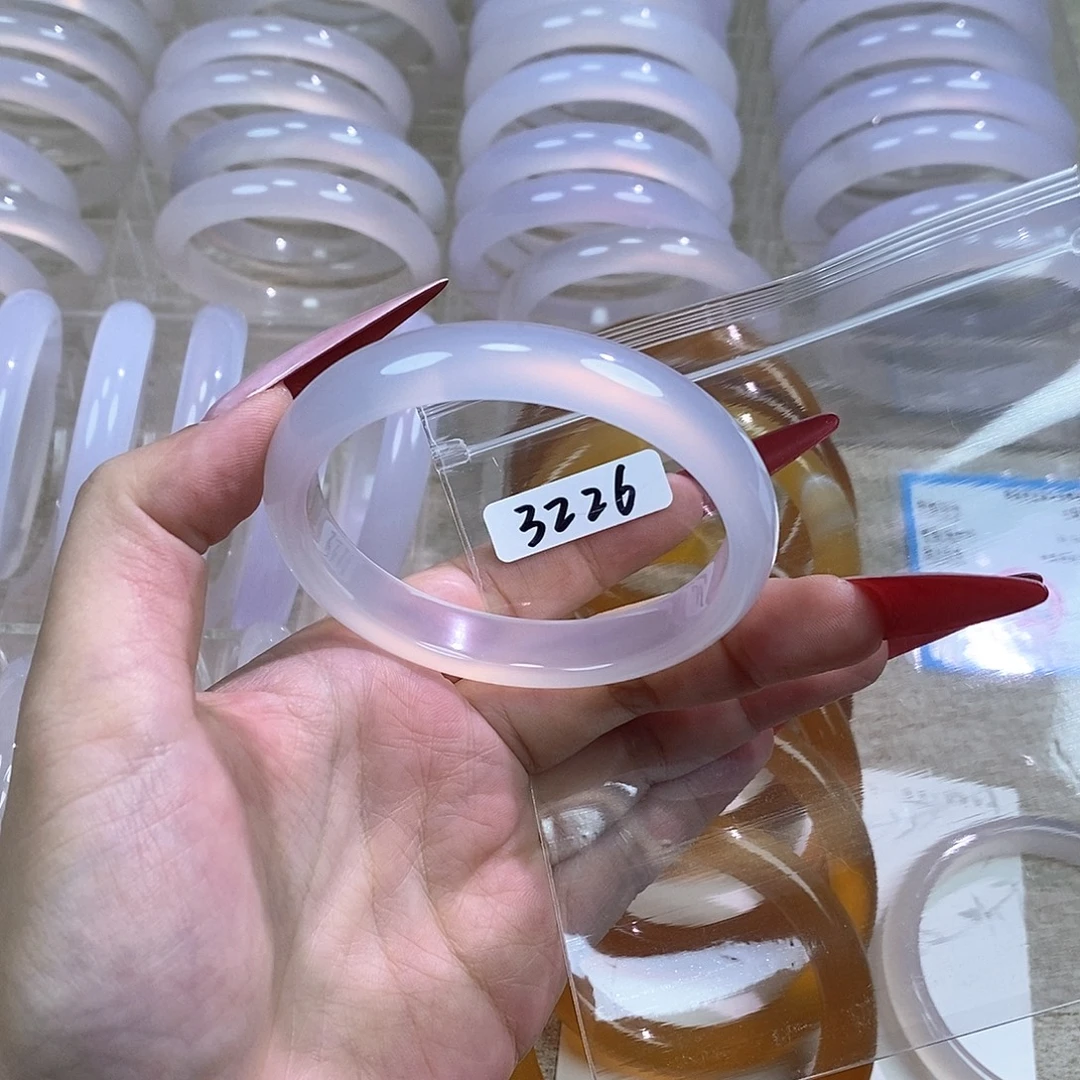 手镯玛瑙/玉髓未镶嵌3226