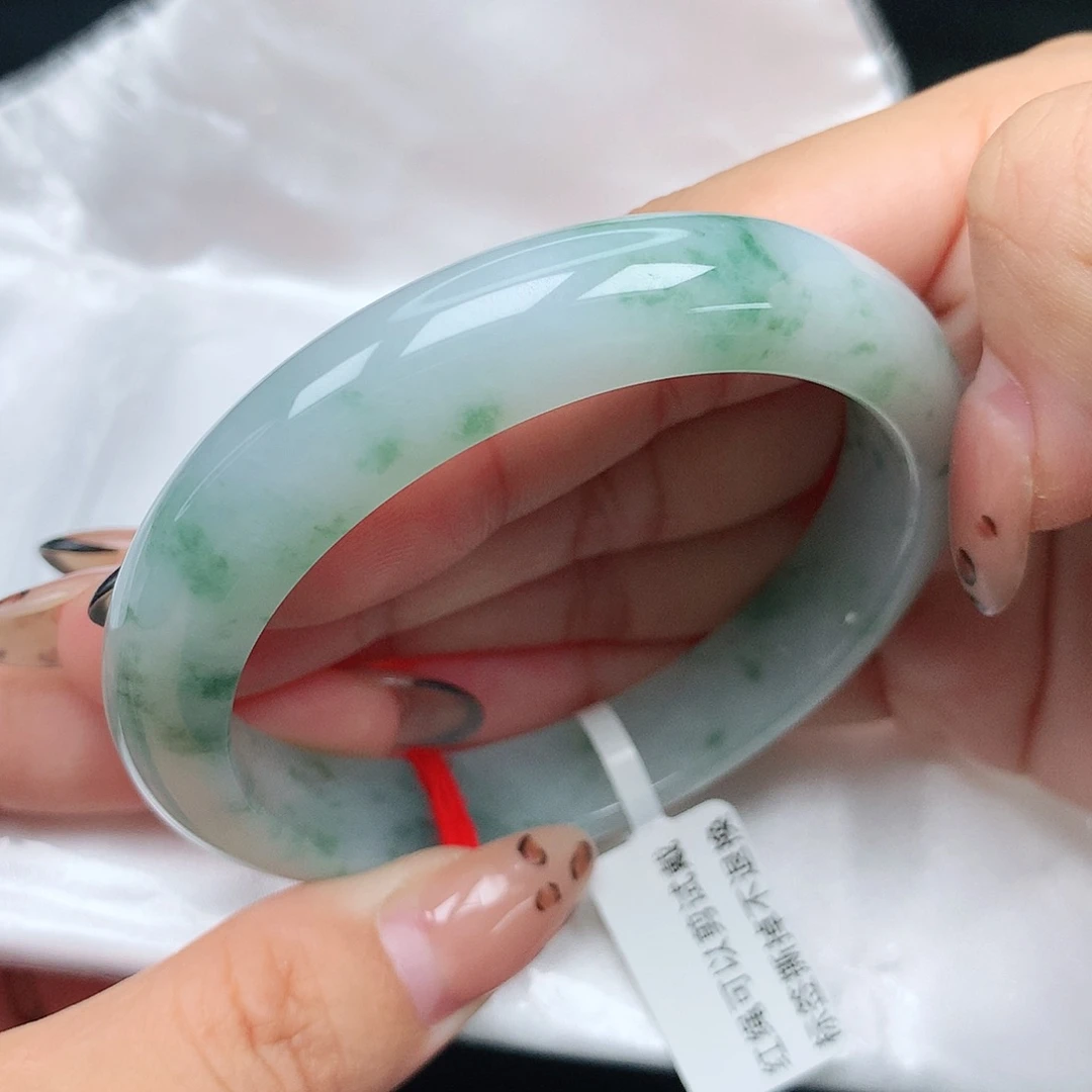 未镶嵌手镯翡翠早