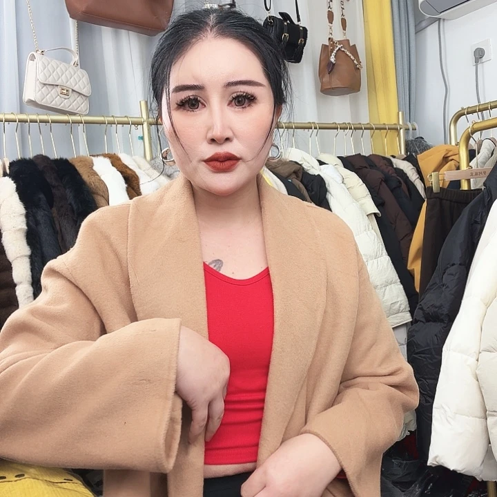 定制浅色羊毛外套秒杀不退不换10