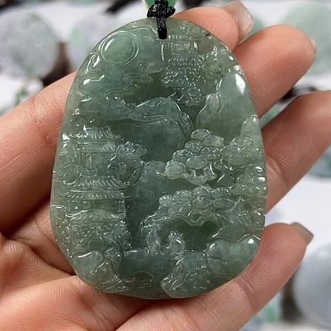 翡翠颈饰未镶嵌山水牌福利