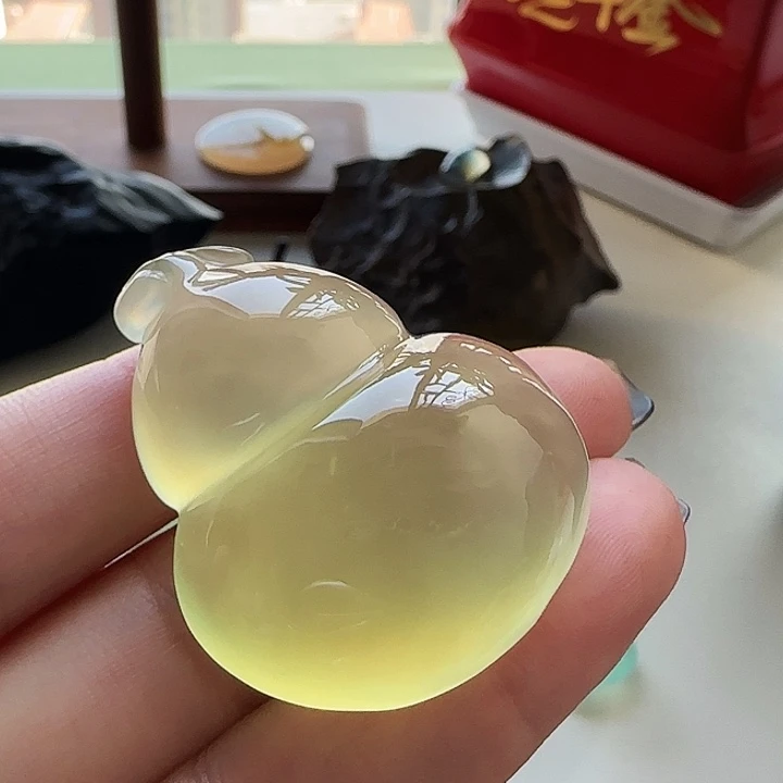 天***渊岫玉未镶嵌吊坠(不含链)