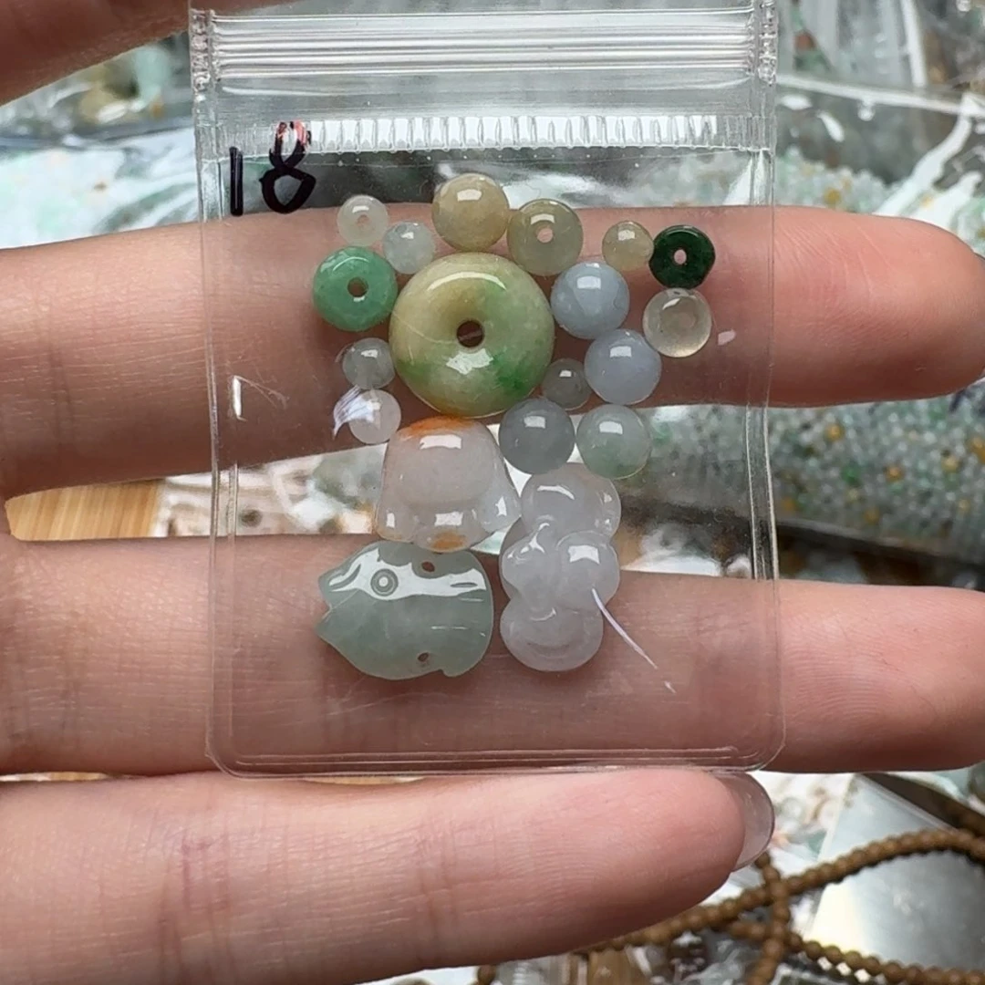 翡翠未镶嵌挂件粒*福利