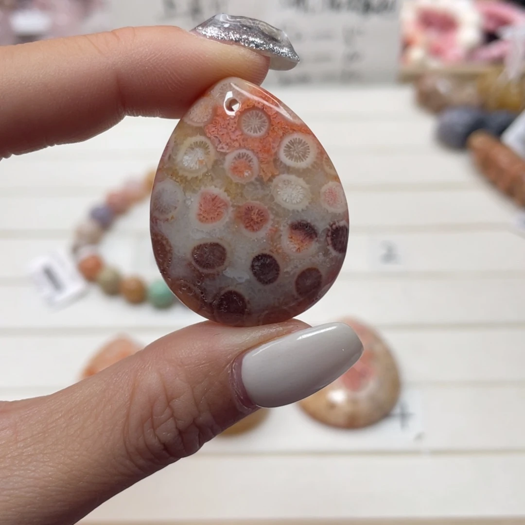 未镶嵌手链硅化玉茗768