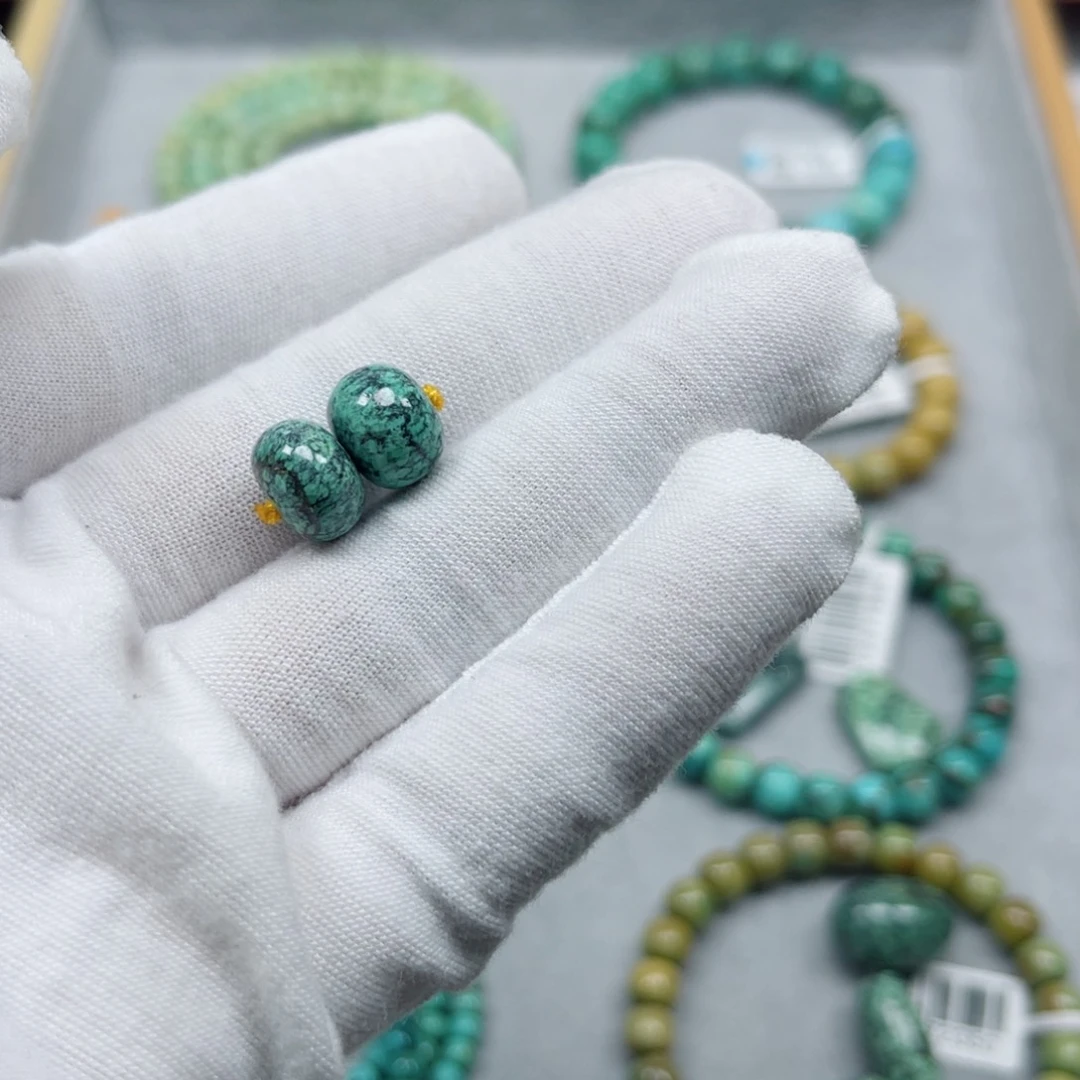 绿松石未镶嵌挂件