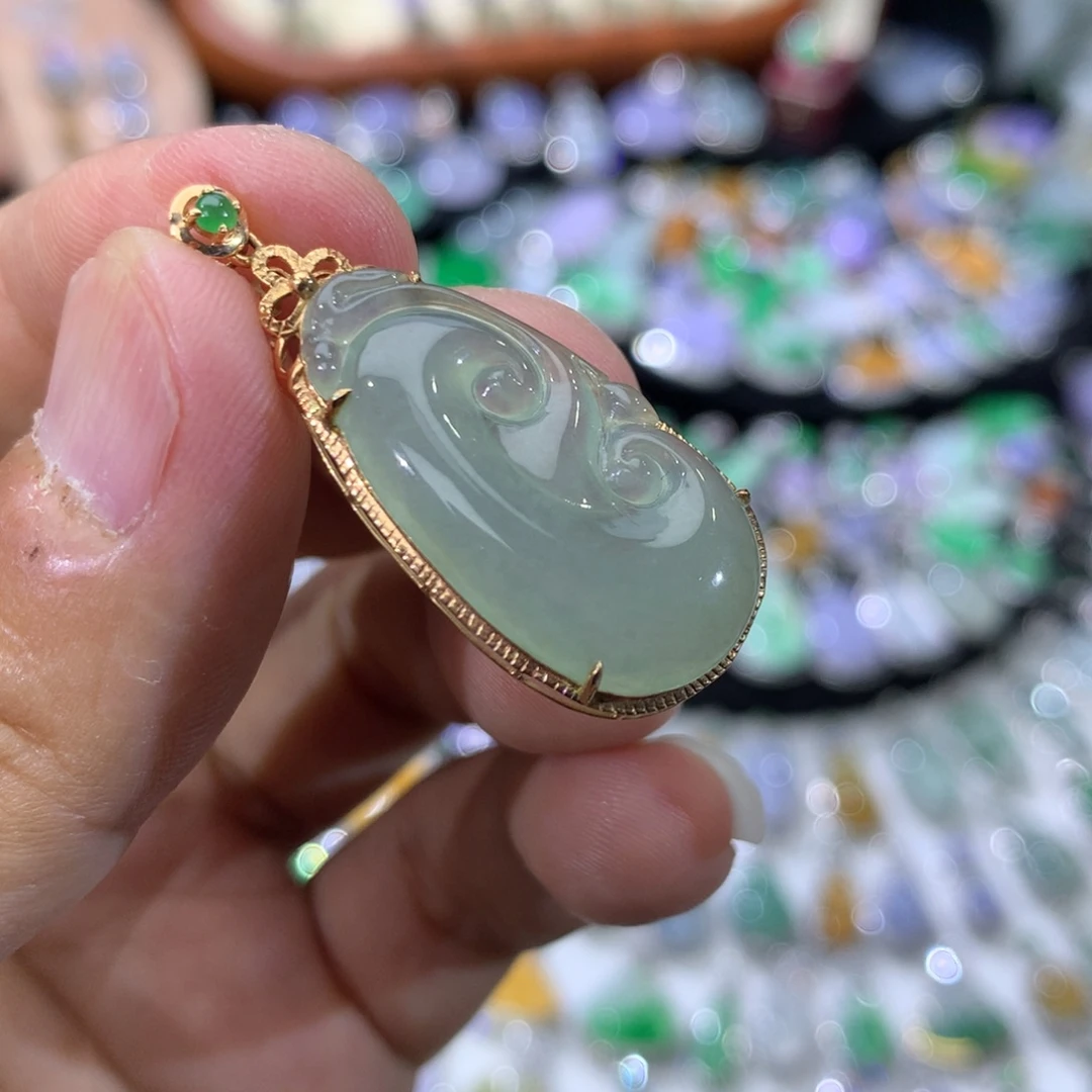 翡翠18K金镶嵌吊坠(不含链)