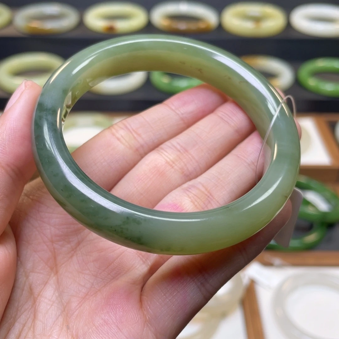 和田玉手镯56未镶嵌