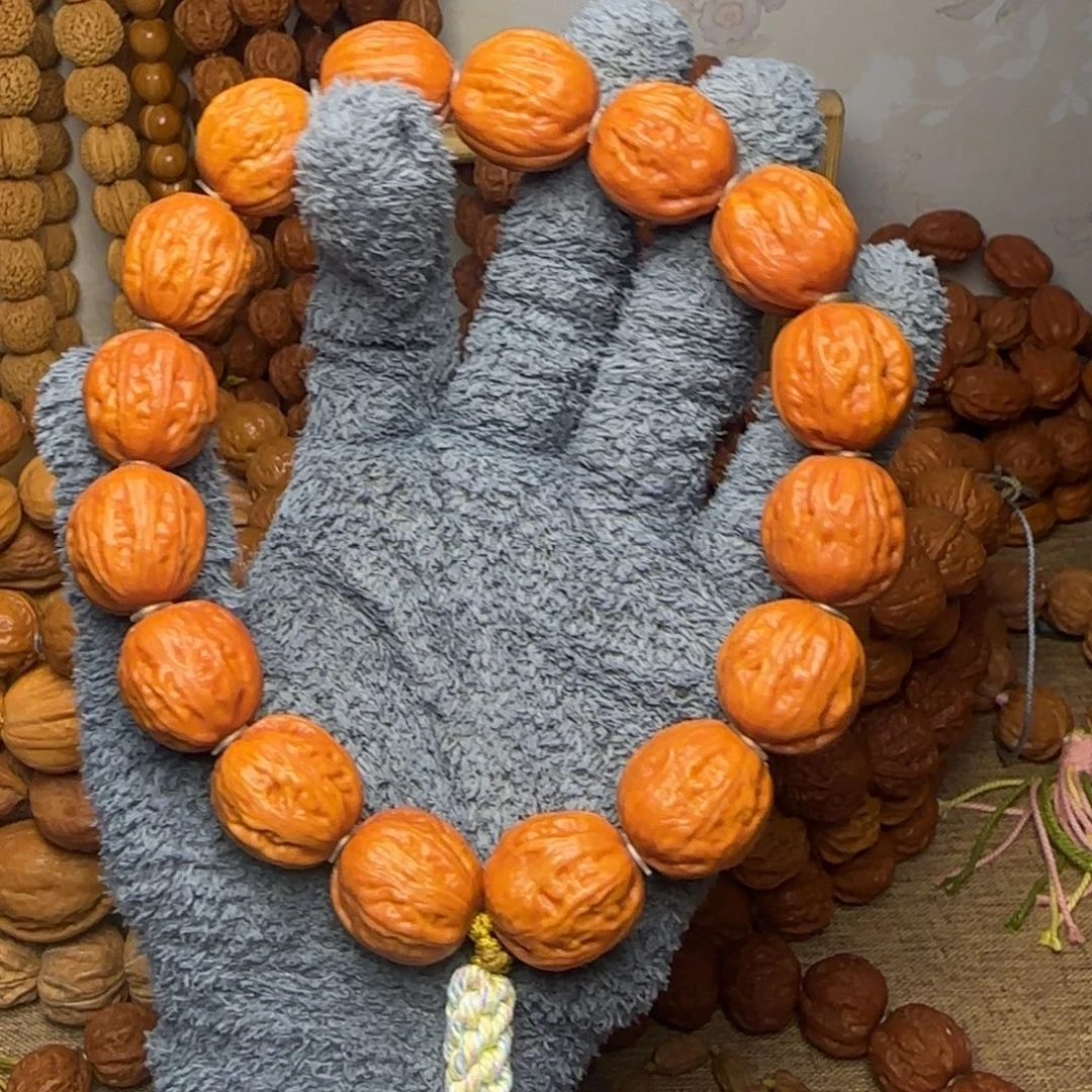 吊坠文玩核桃玉化皮富甲手持20