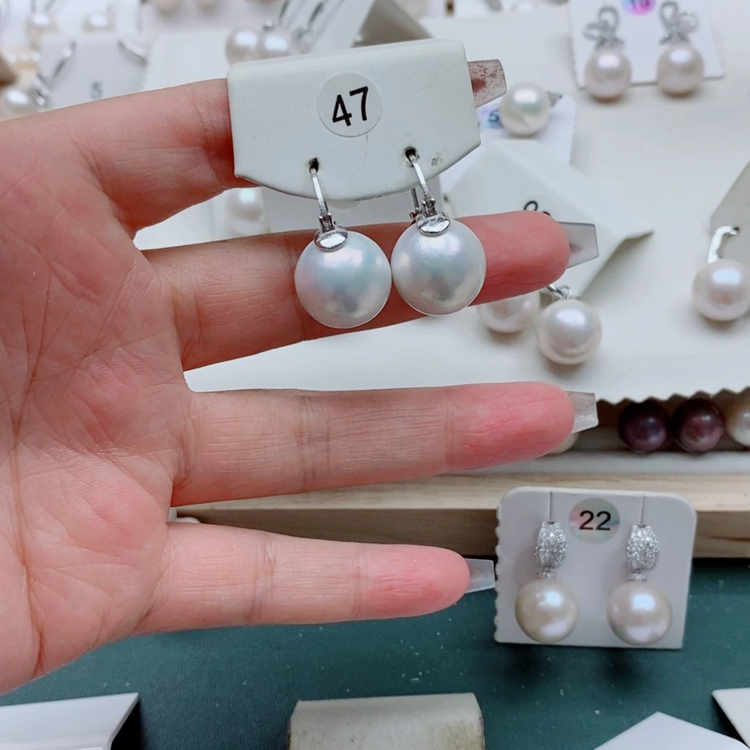 +***n银S925镶嵌淡水珍珠耳饰