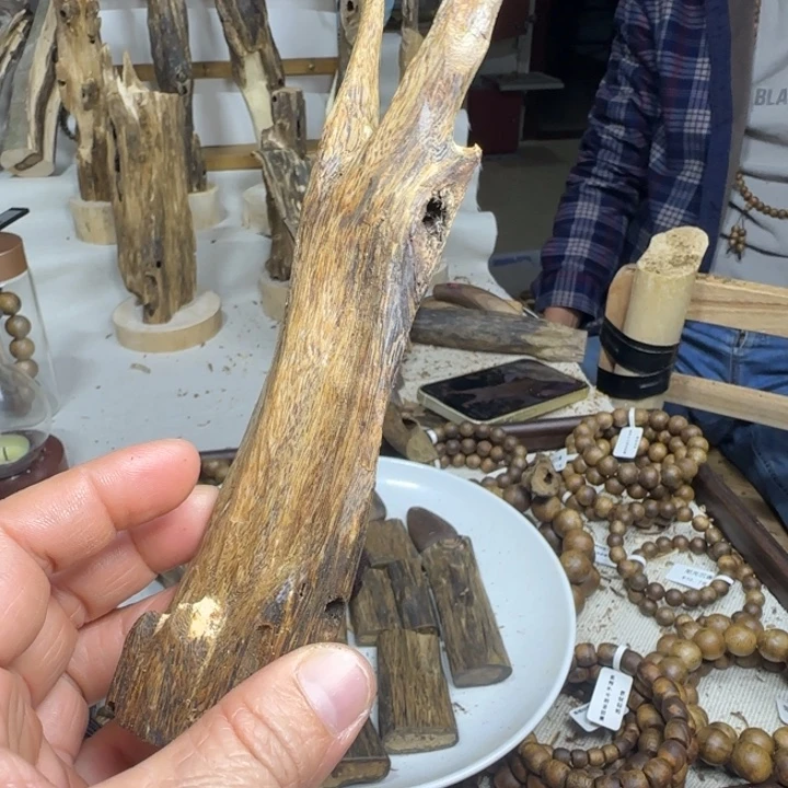 沉香碎屑沉香50克