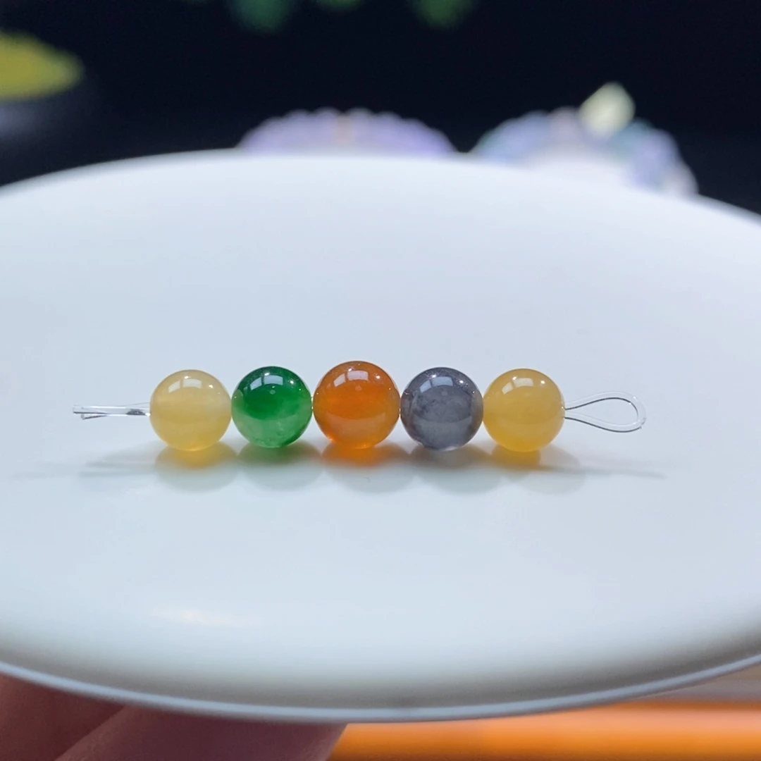 翡翠未镶嵌颈饰一组珠珠