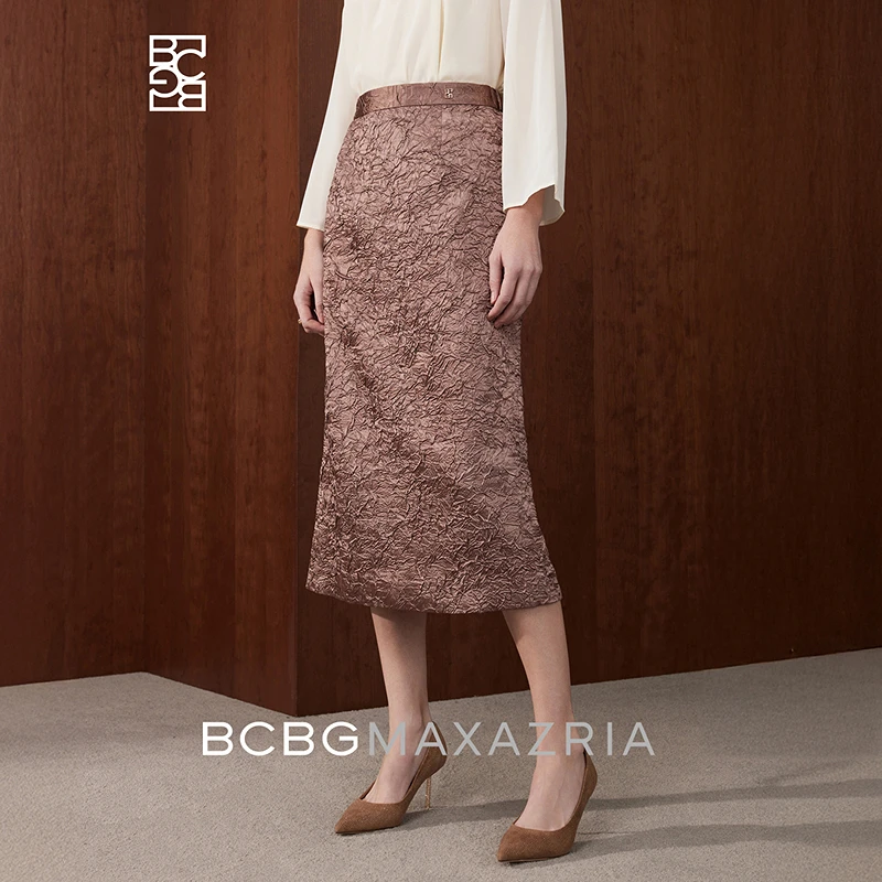 BCBGMAXAZRIA时髦精致范芊欢缎光压绉肌理直筒裙BMQ06BZ8660