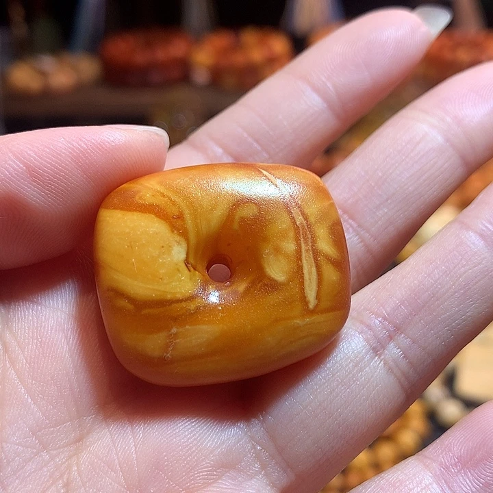 蜜蜡未镶嵌吊坠(不含链)