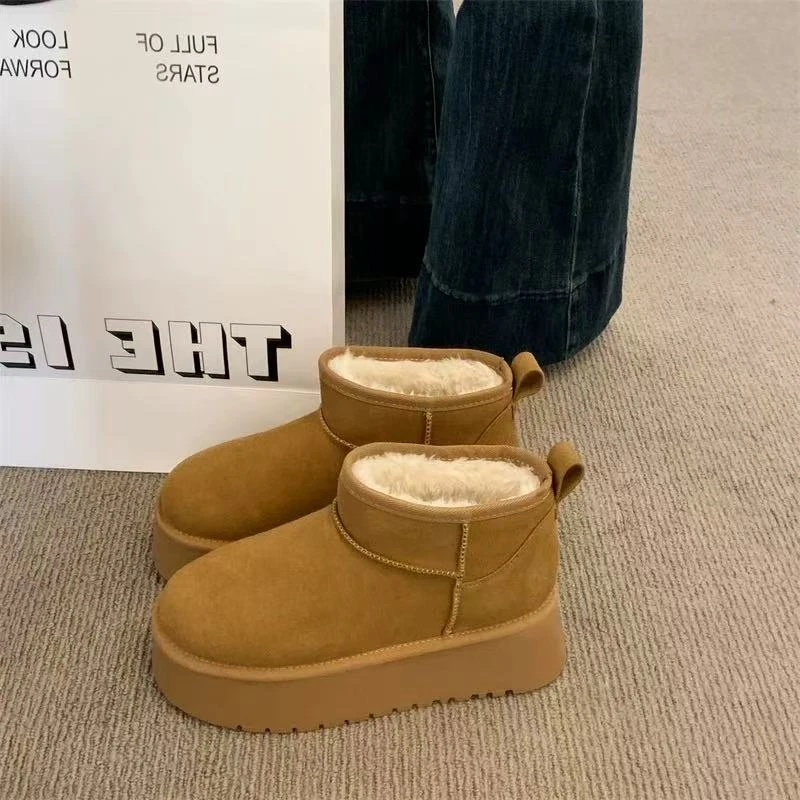 2025年新款时尚网红雪地靴