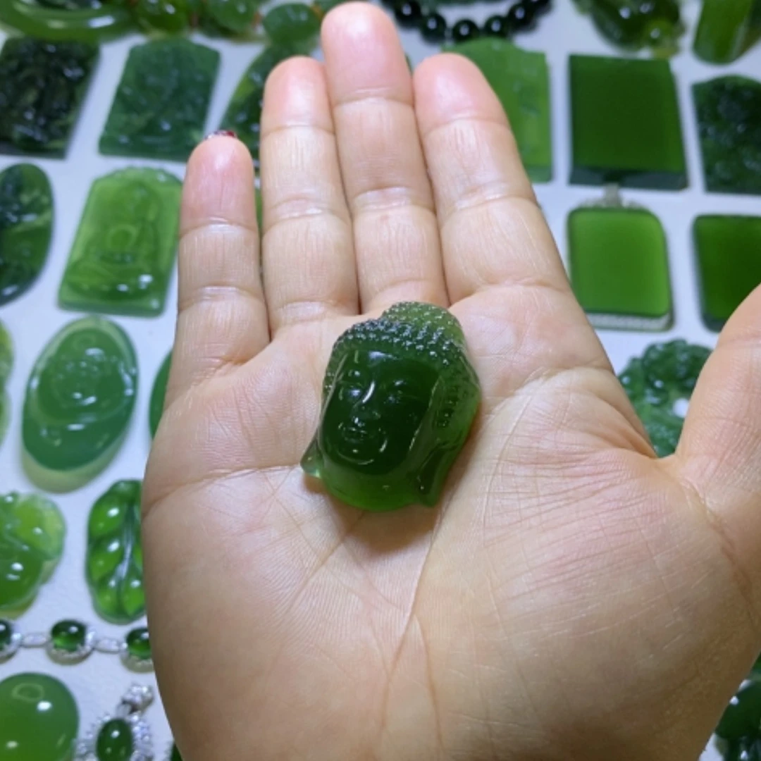 【闪购商品】蛇纹石玉颈饰未镶嵌