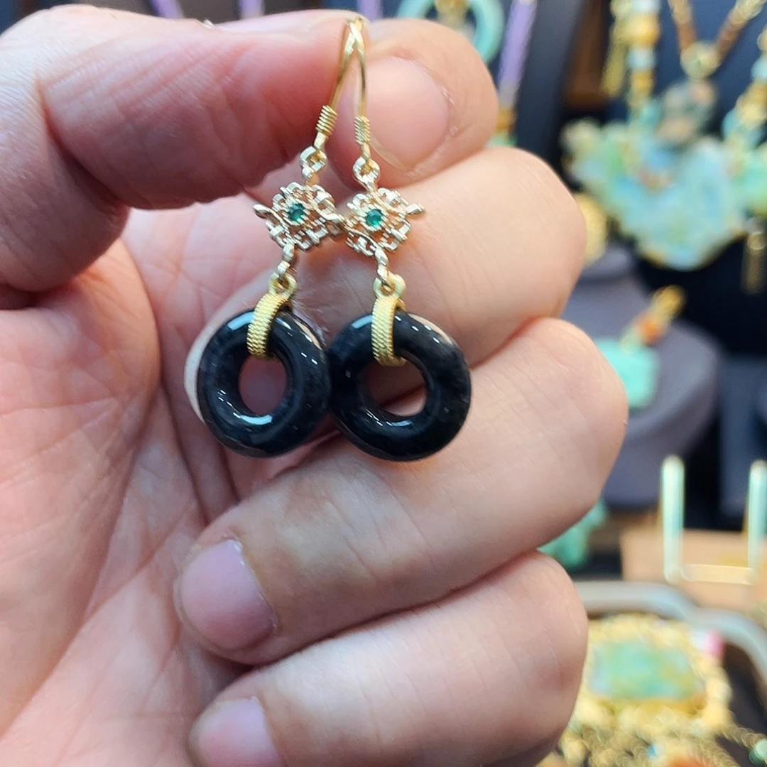 翡翠耳饰未镶嵌耳饰