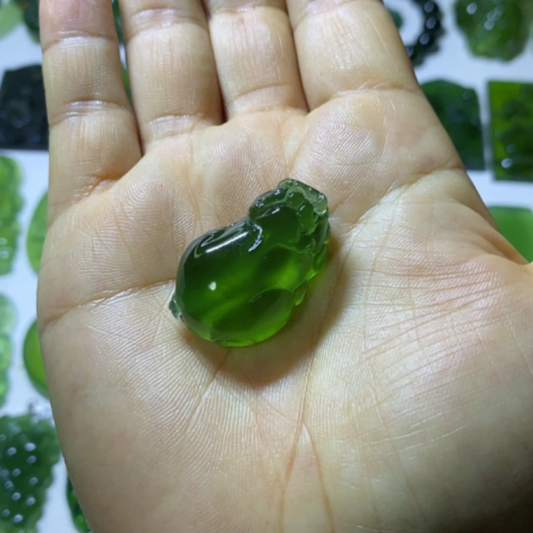 【闪购商品】未镶嵌蛇纹石玉颈饰