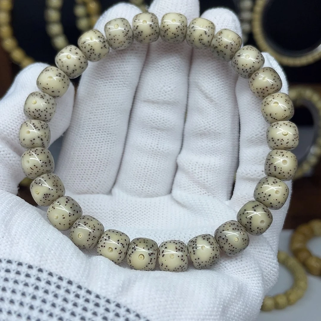 星月菩提手串9-8，灰糯冰大眼睛