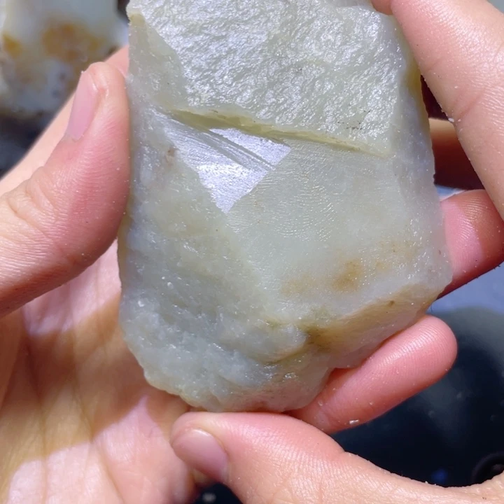 和田玉未镶嵌珠宝半成品