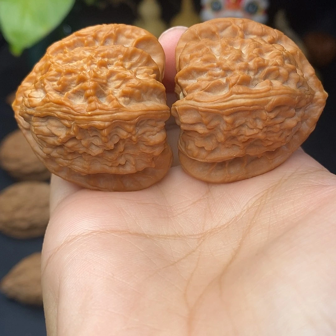 把件文玩核桃三角白41.5