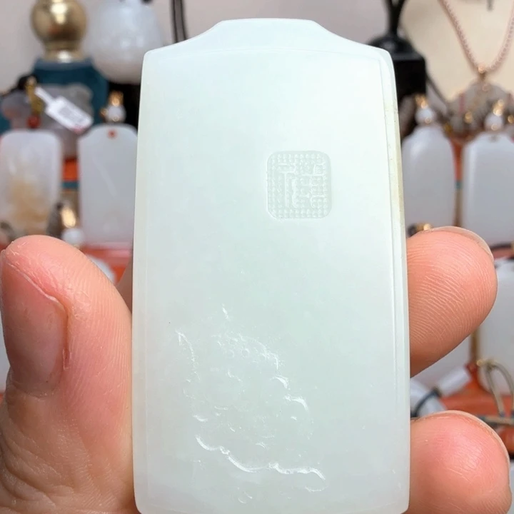 和田玉（糖玉）未镶嵌颈饰漫**涯