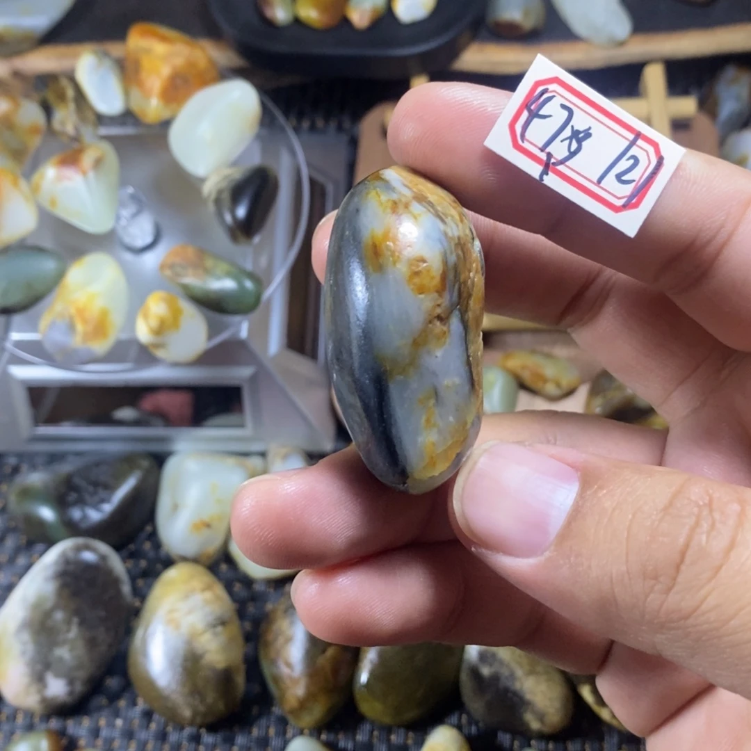 和田玉（糖玉）未镶嵌挂件