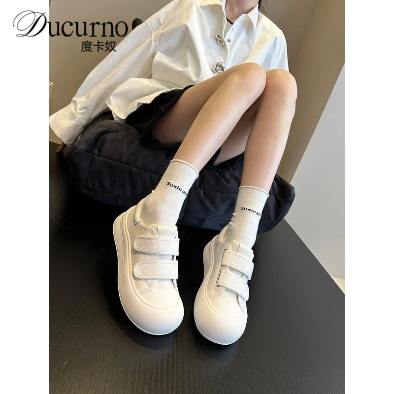 好穿减龄~日系可爱魔术贴高端厚底大头丑萌板鞋小白鞋女鞋饼干鞋