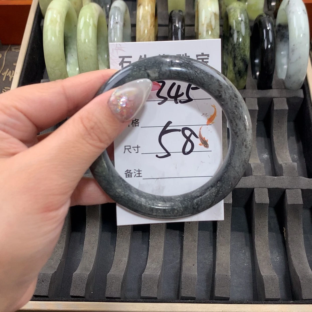 【闪购商品】未镶嵌蛇纹石玉手镯