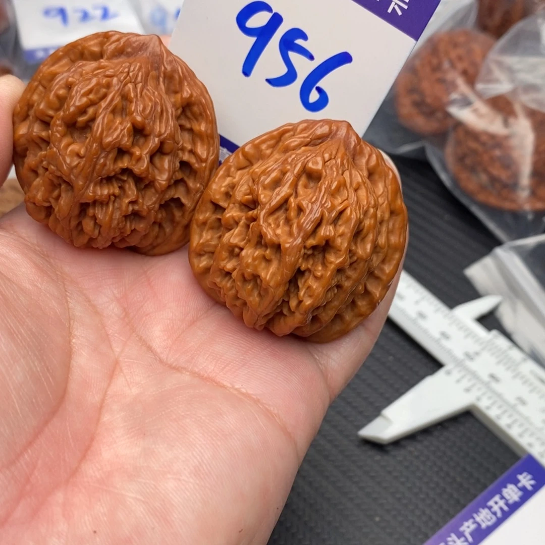 文玩核桃把件虎头43