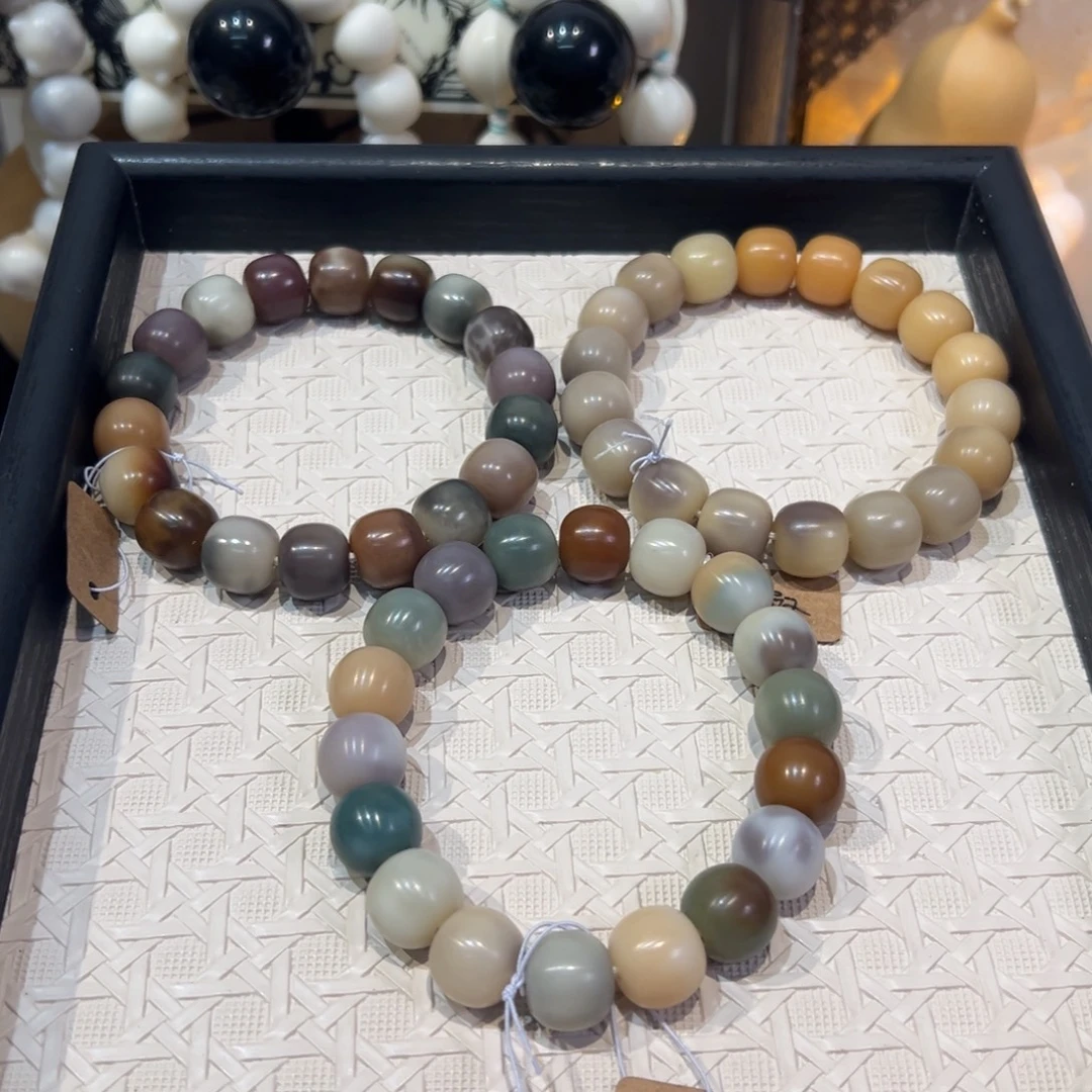 *****吊坠菩提根/象牙果(花雾 墨染。雪霜果)微瑕 004