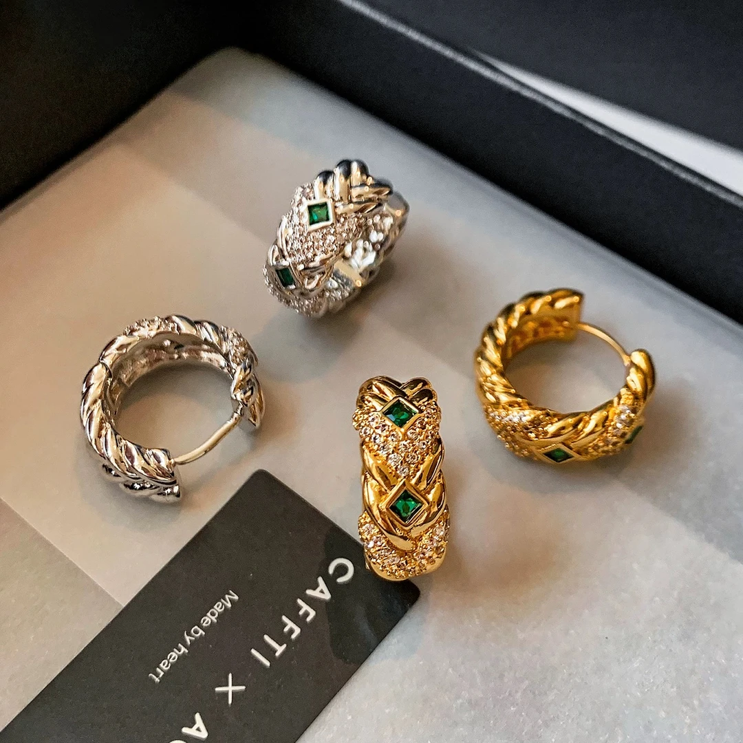 铜合金锆石耳饰 小香风金属菱格纹绿色锆石耳环圈圈女高级感耳饰