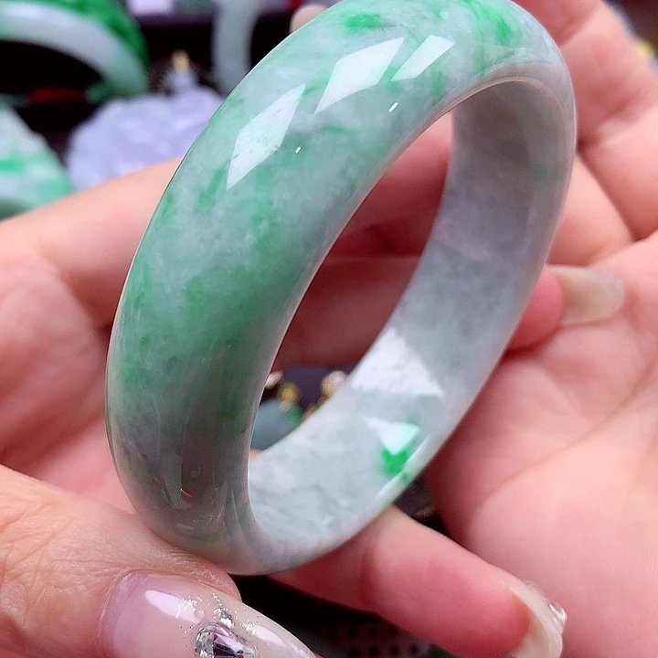 翡翠未镶嵌手镯翡翠手镯