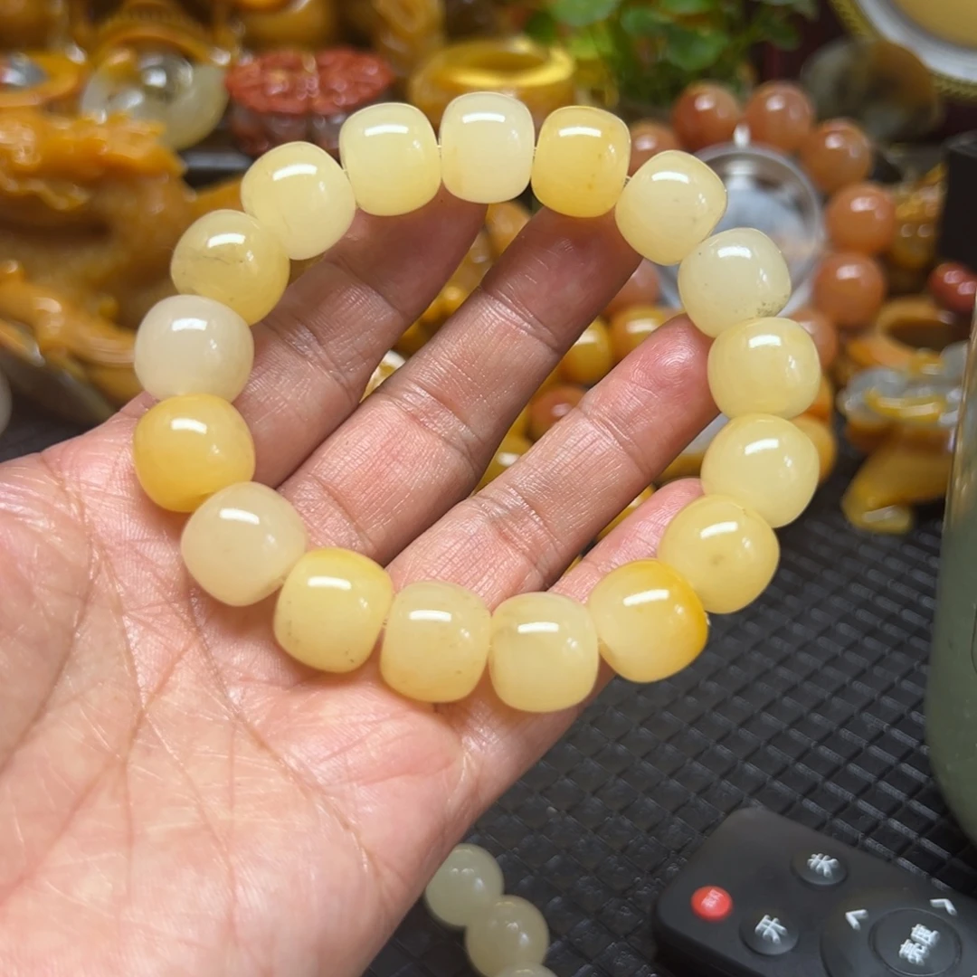 石英质玉未镶嵌颈饰