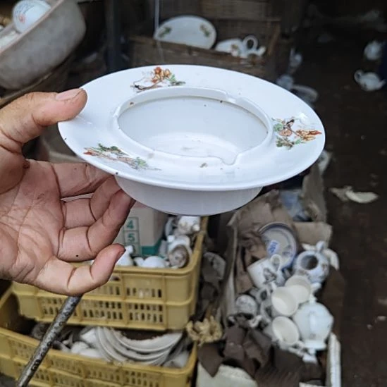 库存微瑕三打白骨精烟灰缸