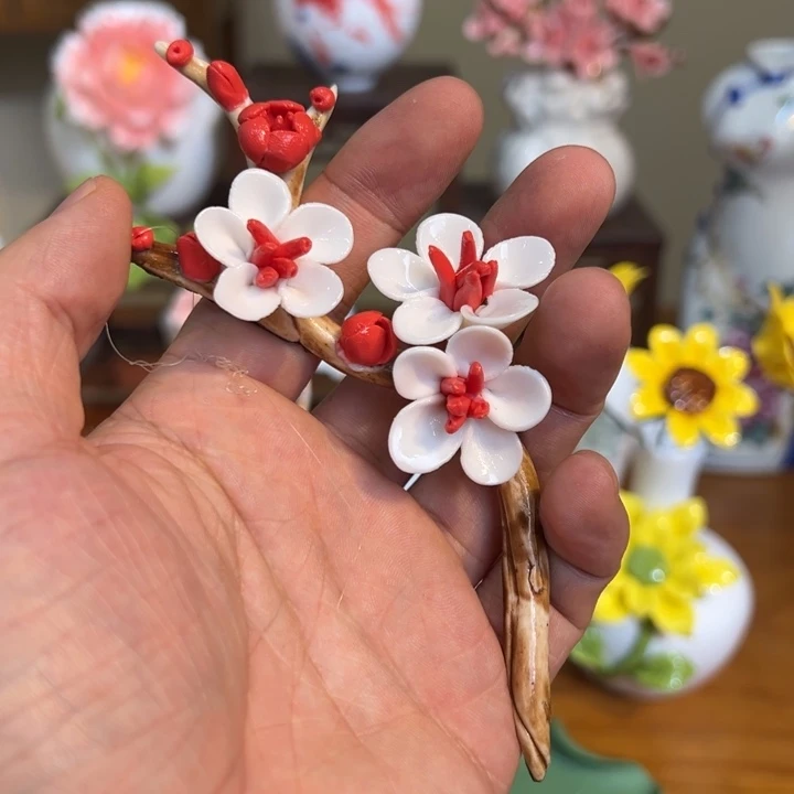 手工精致陶瓷摆件