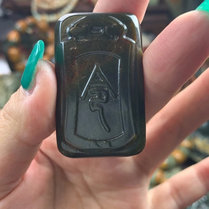 岫岩河磨玉（透闪石质玉）把件未镶嵌