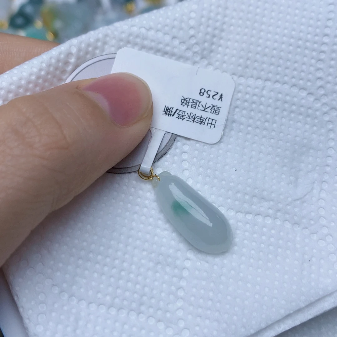 翡翠18K金镶嵌颈饰天然A货翡翠