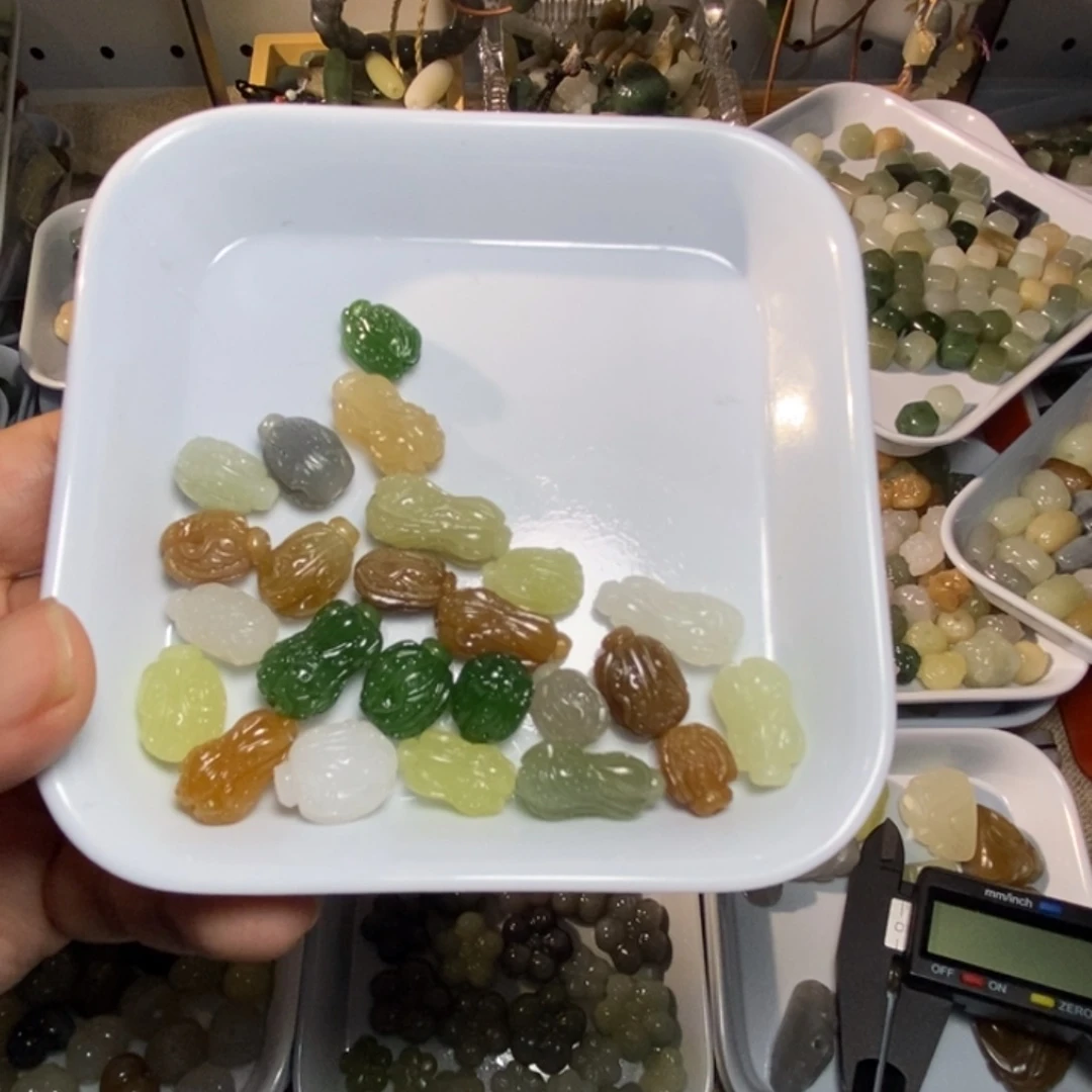 和田玉未镶嵌手链发二