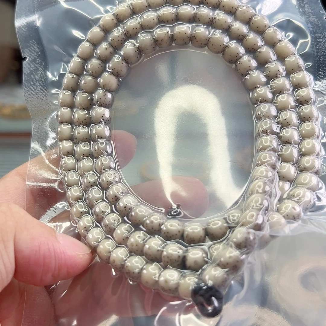 手串星月菩提7.5*6.5贯穿通体