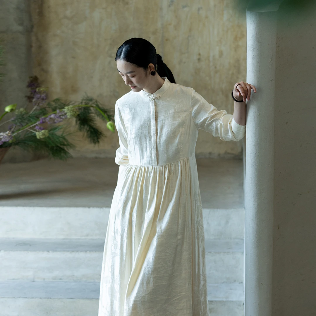 牧衣游原创 芍药提花连衣裙女新款宽松立领光泽质朴气质长裙 屿她