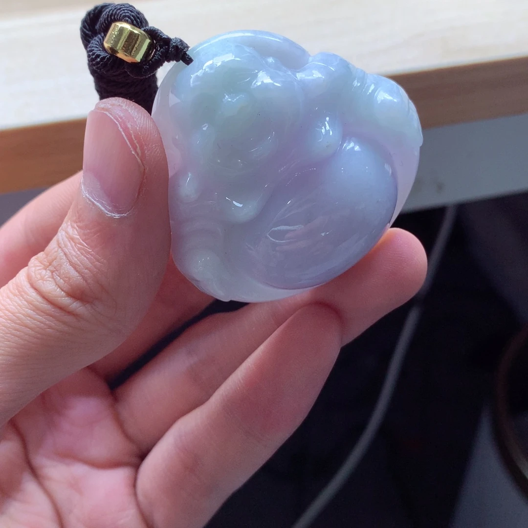 翡翠颈饰未镶嵌吊坠