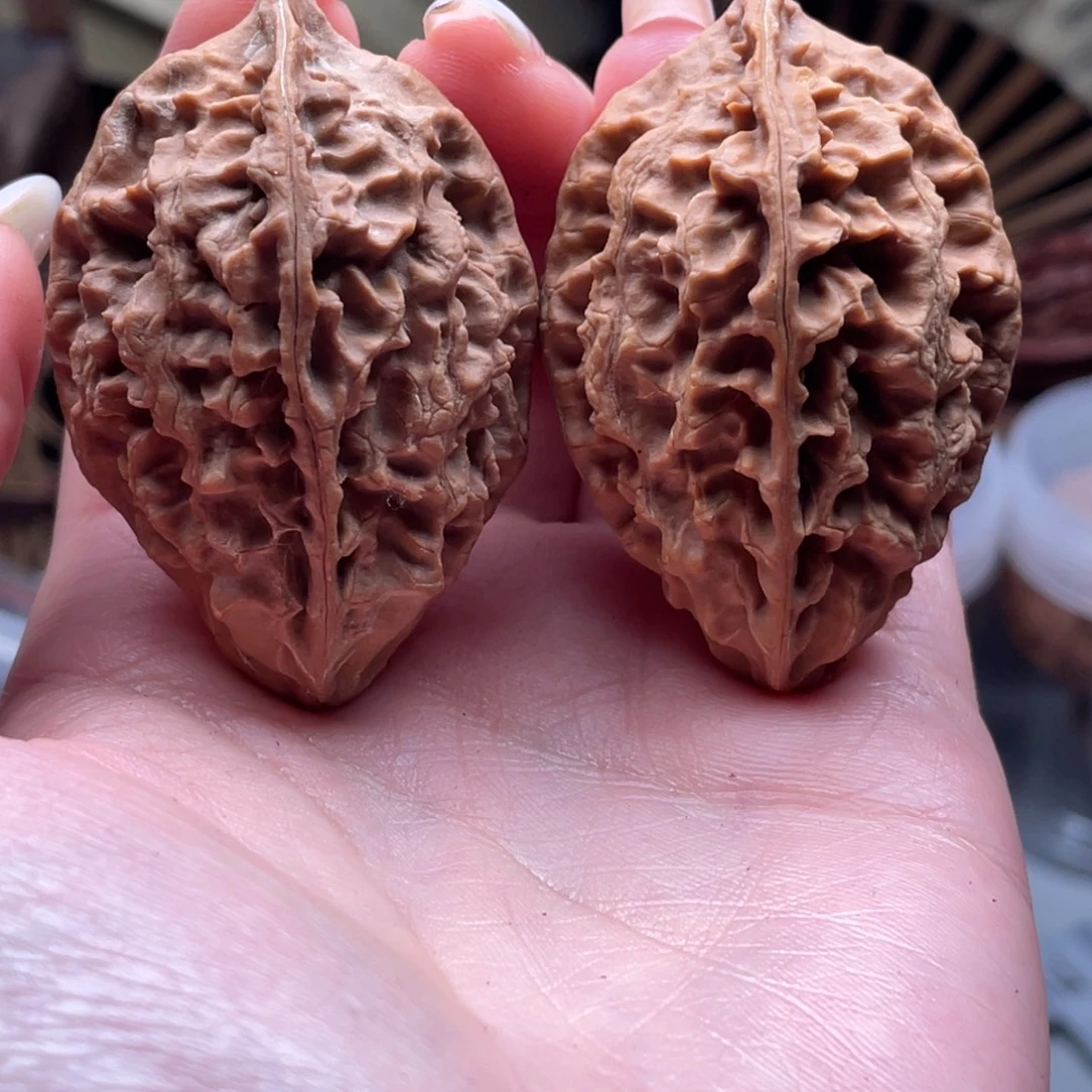 文玩核桃把件楸刀鱼7色差