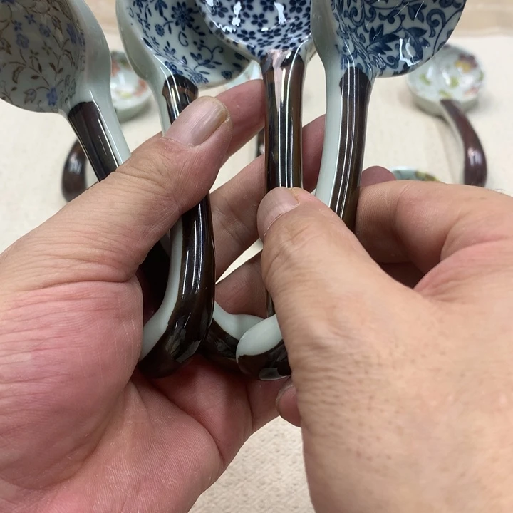 瓷片1****9这首歌曲真的