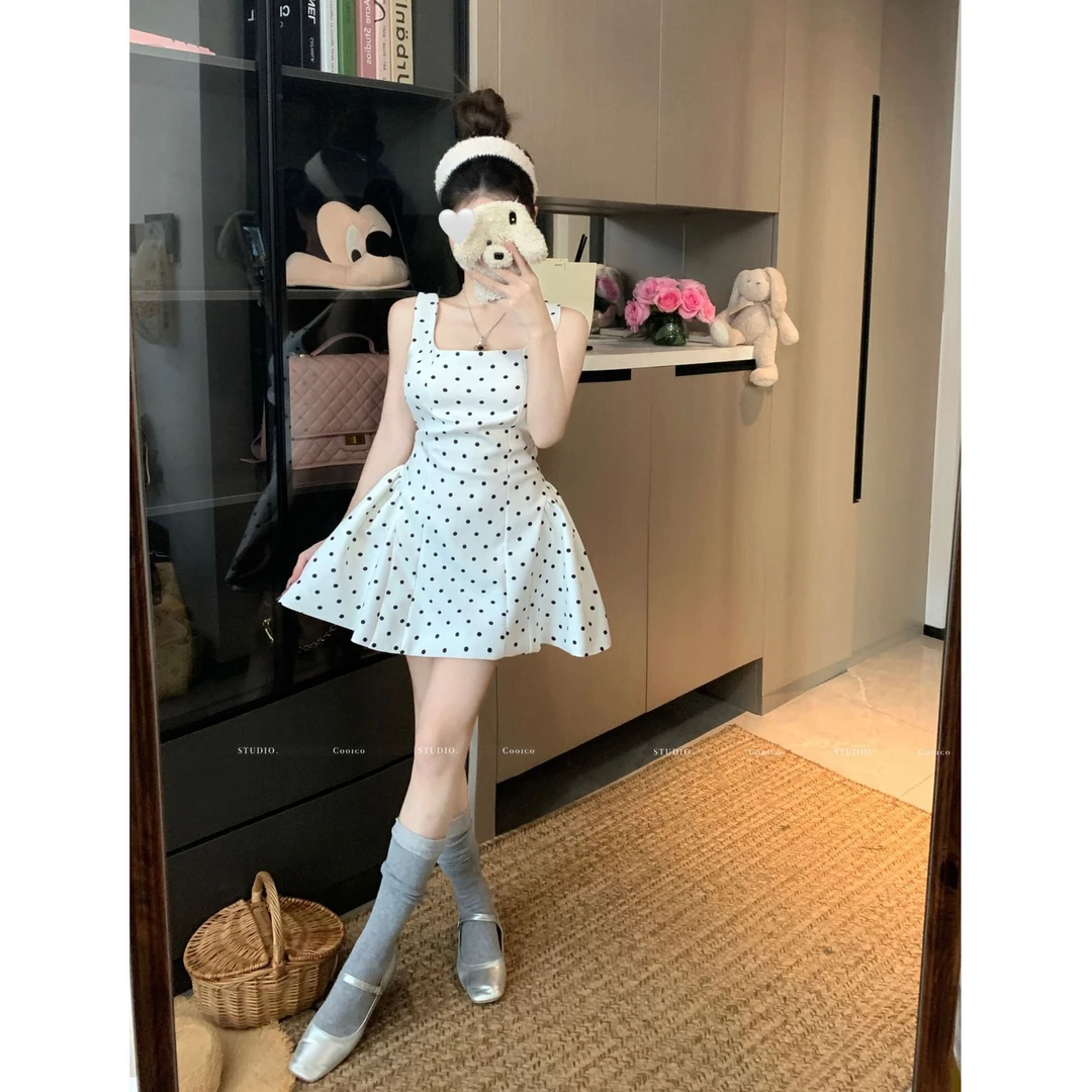 斜纹波点面料纯欲风波点吊带连衣裙女夏季收腰A字裙蓬蓬裙短裙子