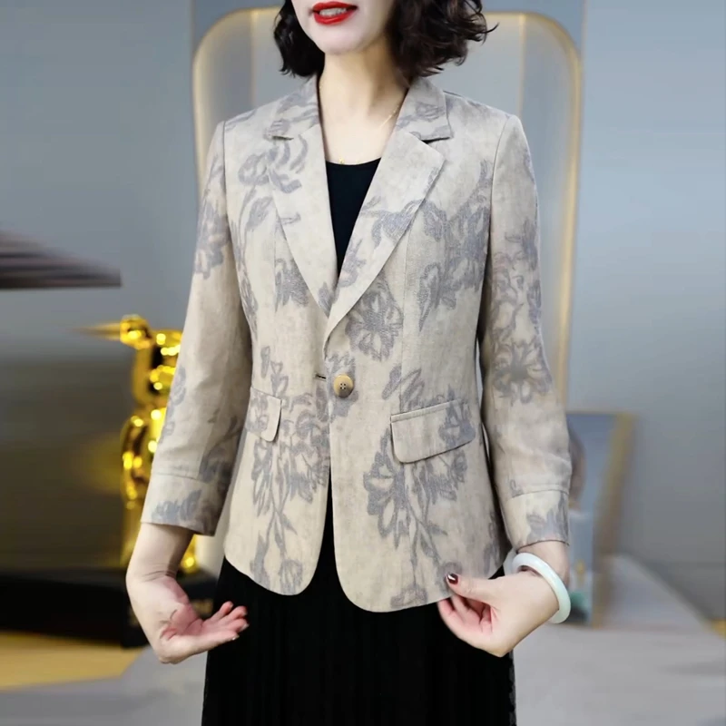 高级感花色休闲百搭西装外套2025早秋季新款显瘦遮肉减龄短款上衣