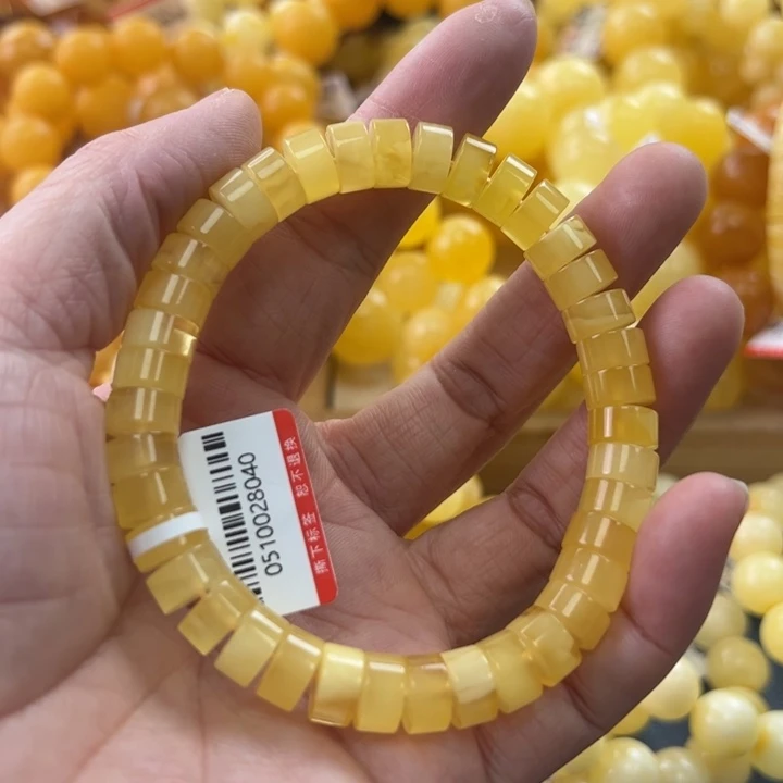 未镶嵌琥珀珠宝奇石