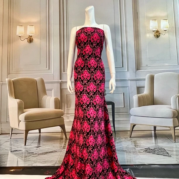 桃红花时尚艾德莱斯面料