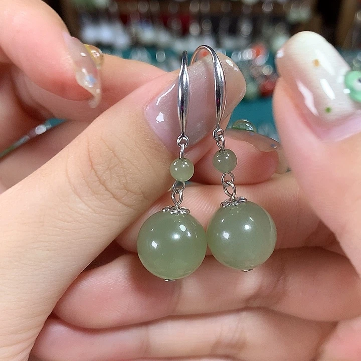 和田玉银S925镶嵌耳饰天然卡12mm左右冰晴水